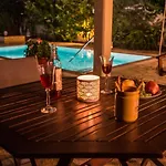 Вилла Vasilikos -green Poros Village Микрос-Гиалос