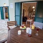 Вилла Vasilikos -green Poros Village