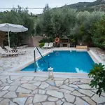 Vasilikos -green Poros Village Микрос-Гиалос