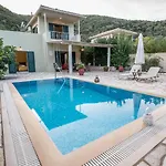 Vasilikos -green Poros Village Вилла *