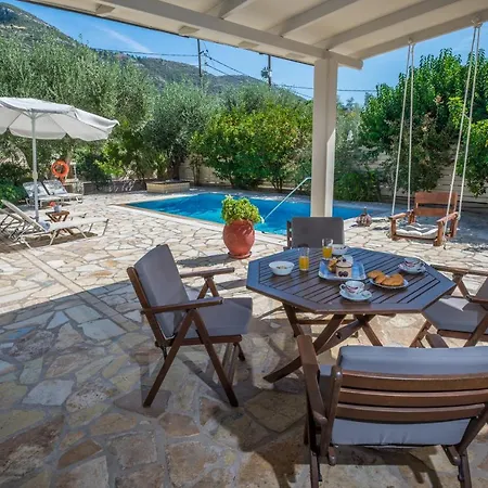 Вилла Vasilikos -green Poros Village