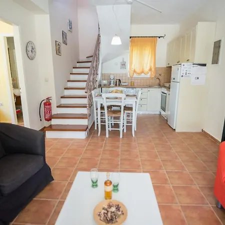 Vasilikos -green Poros Village * Микрос-Гиалос