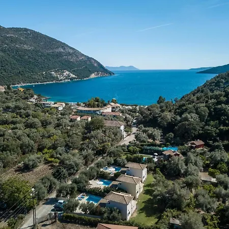 וילה Vasilikos -green Poros Village
