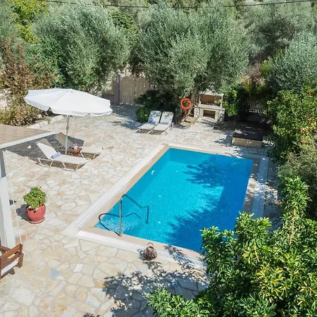 Vasilikos -green Poros Village וילה *