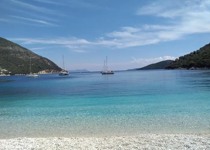 Vasilikos -green Poros Village Βίλα