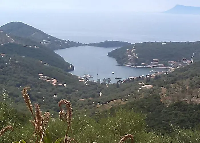 Βίλα Vasilikos -green Poros Village