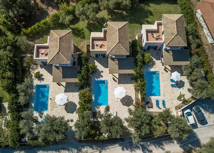 Vasilikos -green Poros Village
