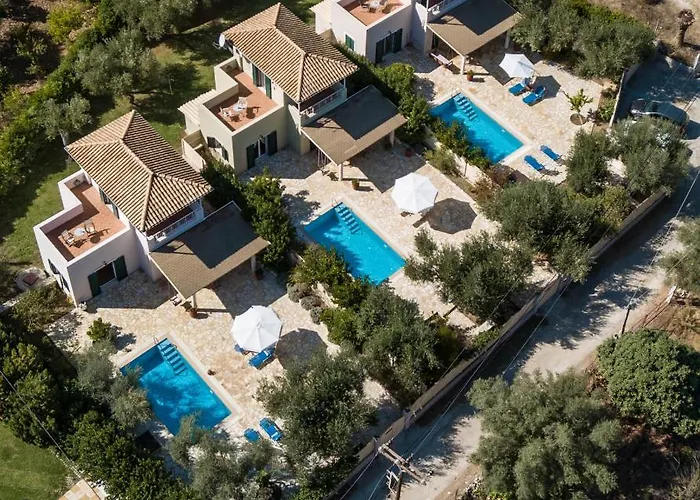Βίλα Vasilikos -green Poros Village *