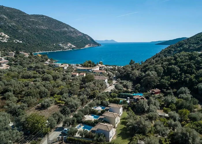Βίλα Vasilikos -green Poros Village