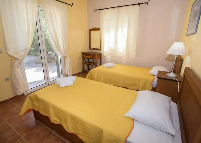 Vasilikos -green Poros Village Μικρός Γιαλός