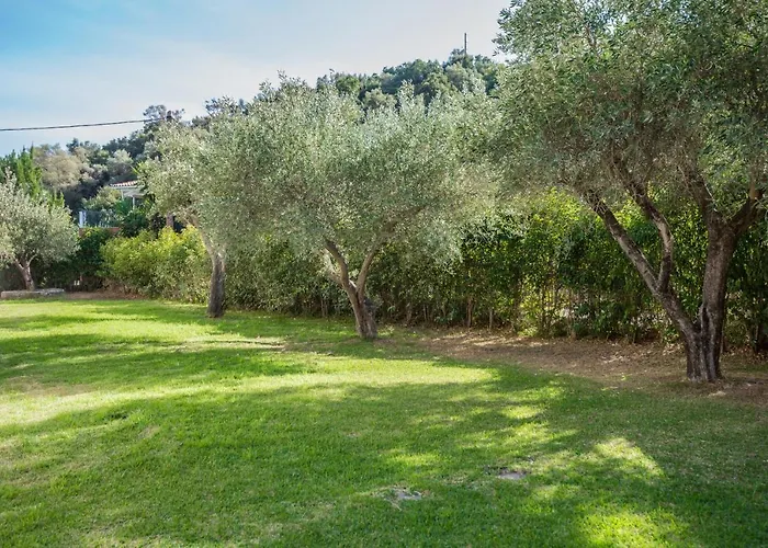 Vasilikos -green Poros Village Βίλα *